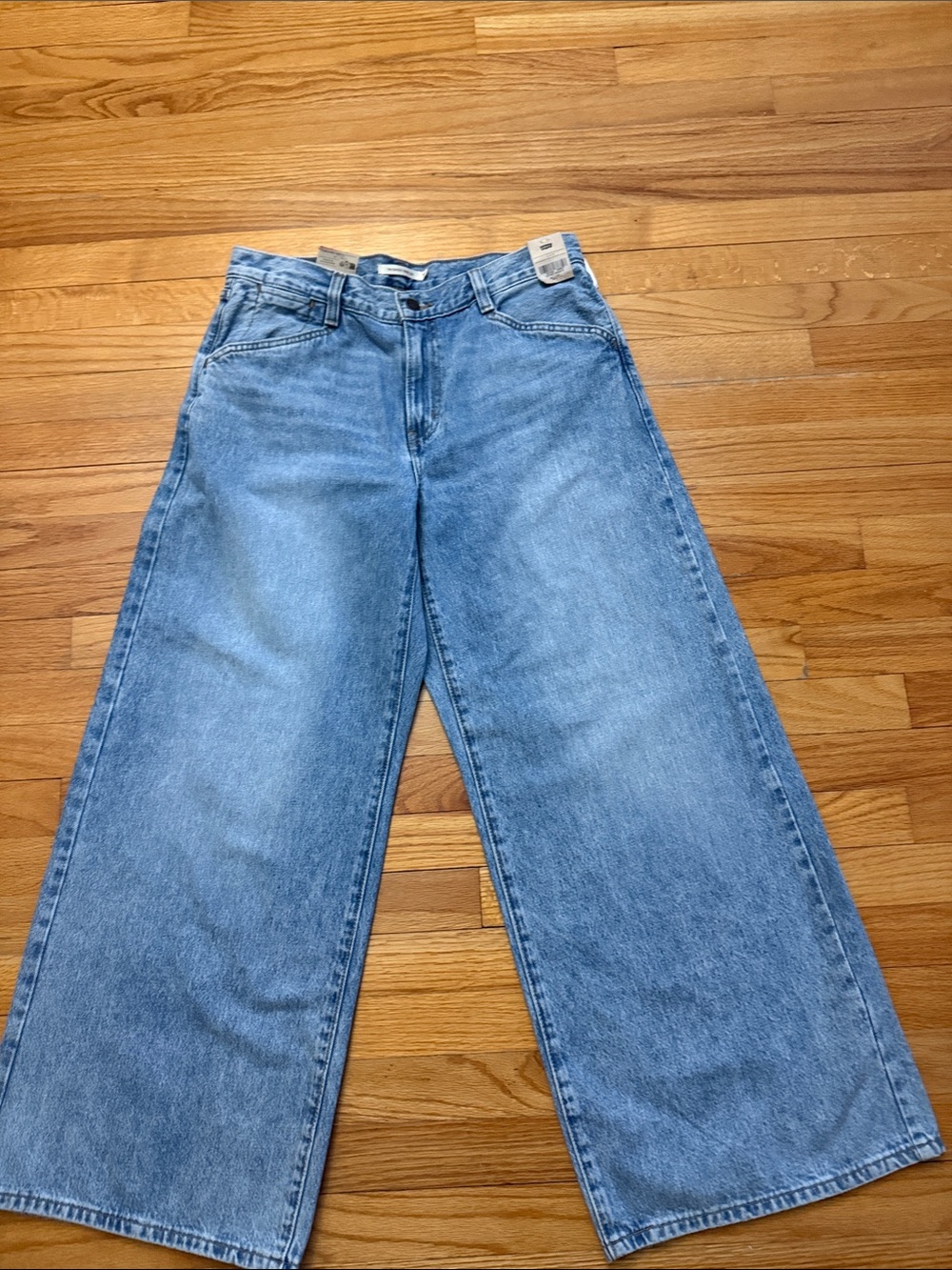 Levi's Womens 94 Baggy Wide Leg Denim Jeans -Light Blue Size 30 x 31 - NEW